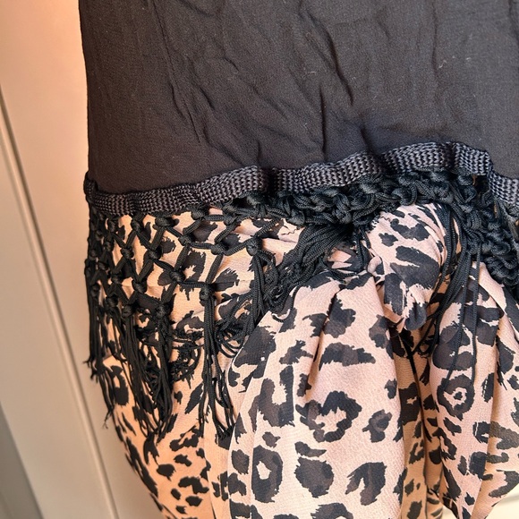 Leopard sarong and open back fringed top - Picture 3 of 11